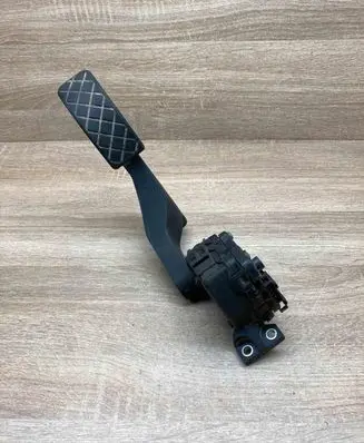 Skoda Octavia Mk1 (1U) Accelerator throttle pedal 1J1721503H 6PV007770