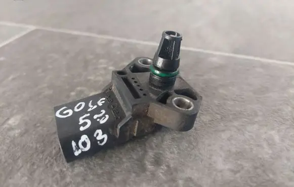 Volkswagen Golf V Air pressure sensor 0281002401