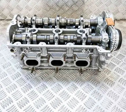 Porsche Macan (95B) Engine head 94610505276 94610505176