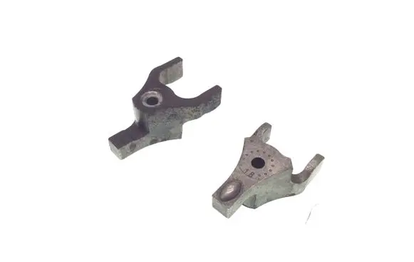 Land Rover Discovery Sport Fuel Injector clamp holder