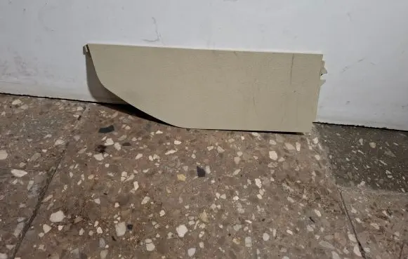 Other center console (tunnel) element