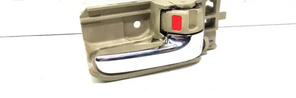 Toyota Corolla Verso E121 Front door interior handle