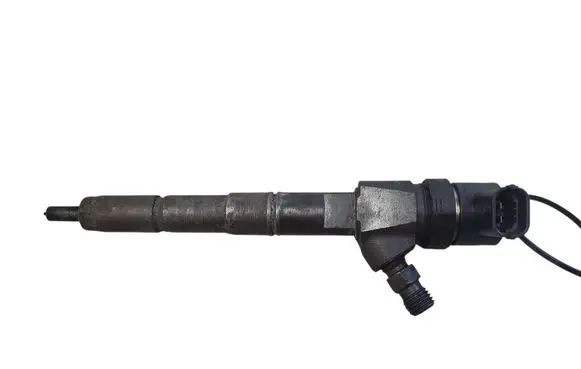 Fuel injector