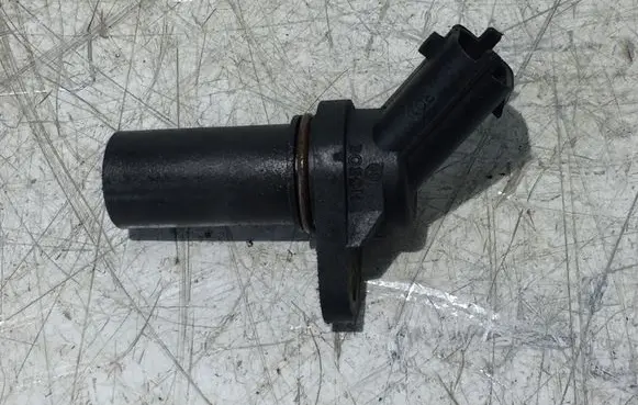 Iveco Daily 35.8 - 9 Crankshaft position sensor 0281002778