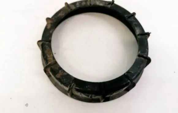 Volvo C30 In tank fuel pump screw locking ring/nut 44740A 447-40A