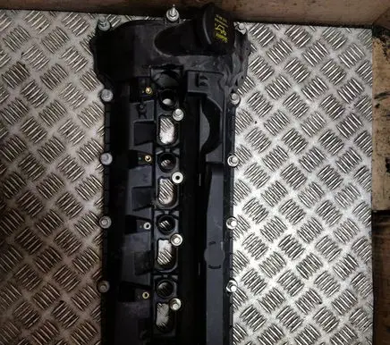Land Rover Range Rover Sport L494 Rocker cam cover 