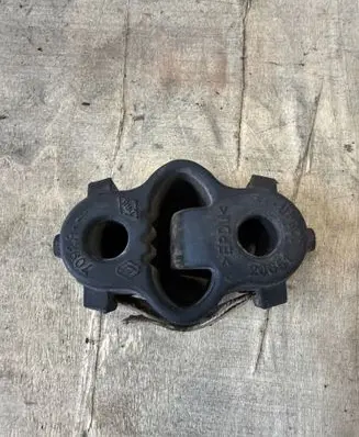 Nissan NV400 Muffler mount bracket/holder 206511084R
