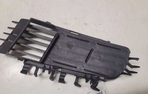 Opel Vectra C Front bumper lower grill