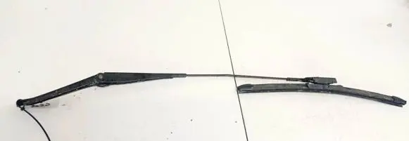Ford Fiesta Front wiper blade arm 8a6117526bb