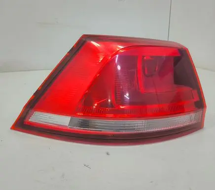 Volkswagen Golf VII Tailgate rear/tail lights 5G9945095