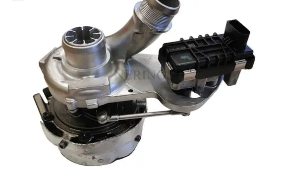 Audi Q7 4L Turbo 057145722Q 763492