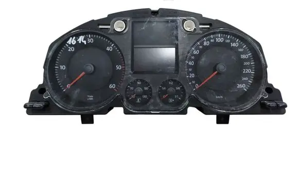 Volkswagen PASSAT B6 Speedometer (instrument cluster) 3C0920852J