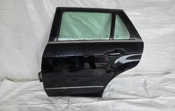 Mercedes-Benz E W212 Rear door 