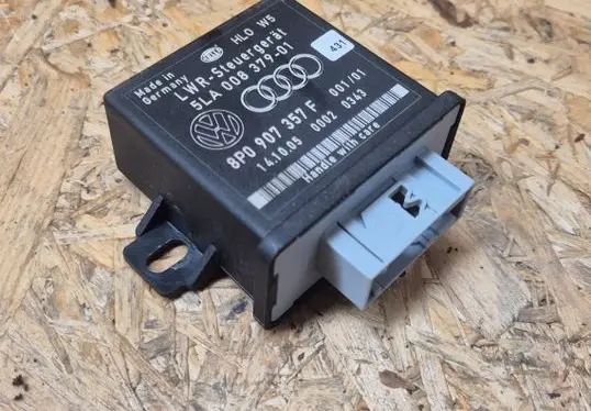 Audi A4 S4 B7 8E 8H Light module LCM 5LA00837901 8P0907357F 141005