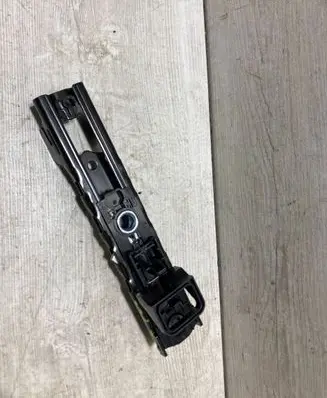 Ford Focus Seat belt adjustment rail JX7BA611C46AC