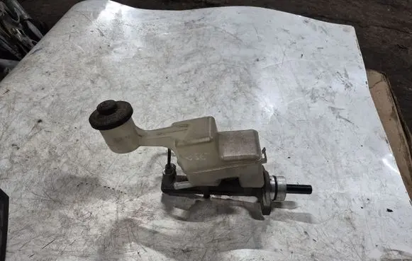 Toyota Corolla Verso E121 Master brake cylinder 13231110310