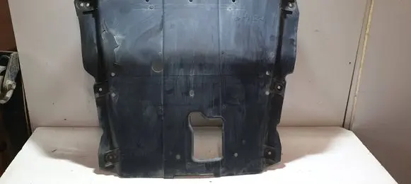 Dacia Sandero II Engine splash shield/under tray 758902428R