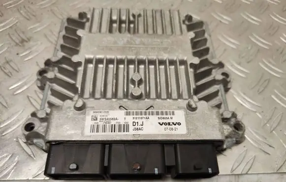 Volvo V50 Engine control unit/module 31211071AA J38AC