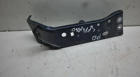 Mazda 3 II Fender mounting bracket
