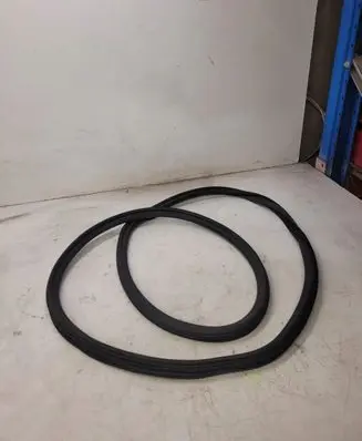Audi A4 S4 B5 8D Rubber seal rear door 8K9833721F