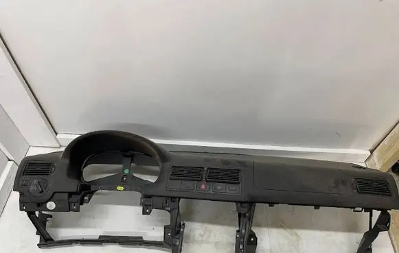 Volkswagen Golf IV Dashboard 1J1857003