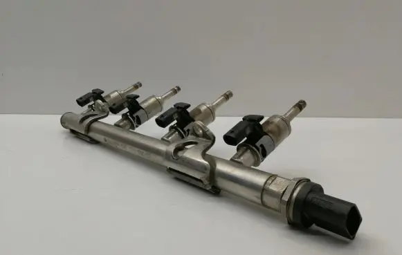 Volkswagen Golf VII Fuel main line pipe 04E133320D 04E133036A 06J906051F