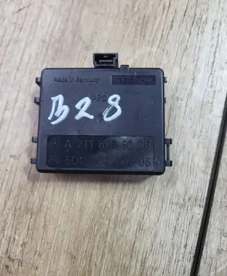 Mercedes-Benz E W211 Rain sensor A2118206026 5DC00842406