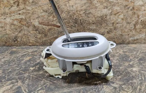 Chrysler PT Cruiser Gear selector 
