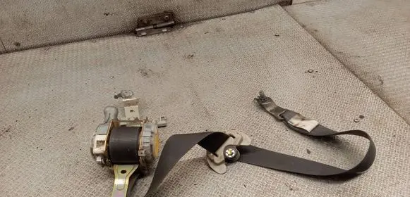 Subaru Legacy Front seatbelt 