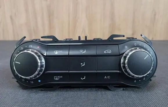 Mercedes-Benz B W246 W242 Climate control unit 2469009004 A2469009004