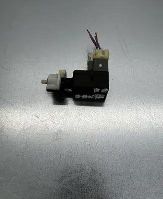 Hyundai Santa Fe Brake pedal sensor switch 938133S800