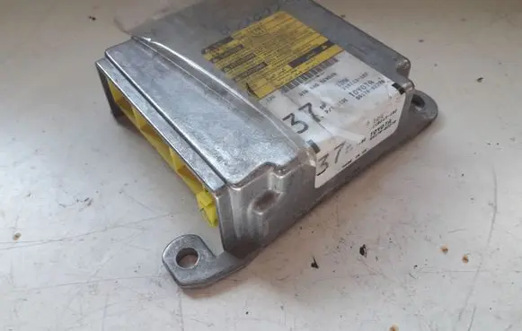 Toyota Corolla E120 E130 Airbag control unit/module 8917002270