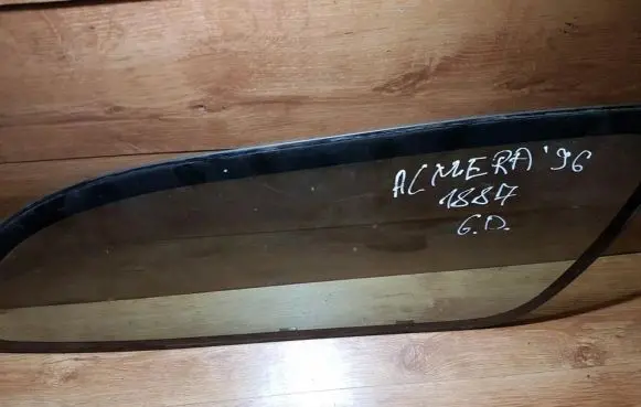 Nissan Almera Rear side window