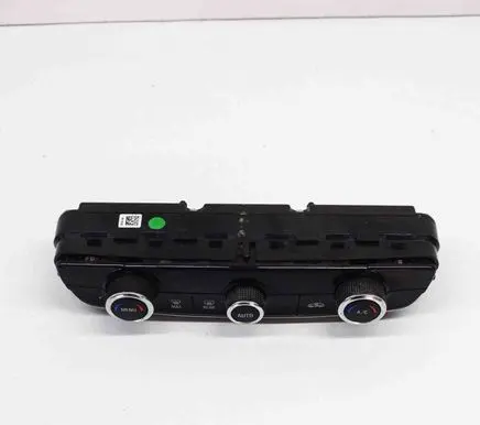 Opel Mokka B Interior fan control switch 9831889280