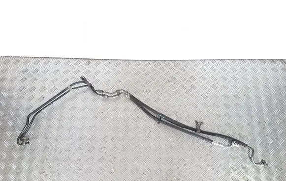 Gearbox oil cooler pipe/hose