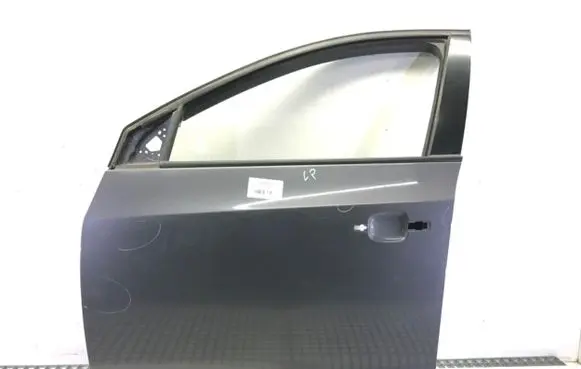 Chevrolet Cruze Front door