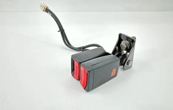 KIA Ceed Middle seatbelt buckle (rear) 20121113