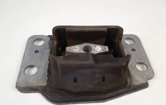 Ford S-MAX Engine mount bracket 7G917M121BA