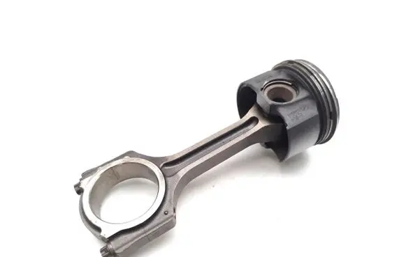 Ford Transit Piston with connecting rod YMF6