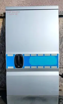 Rear door