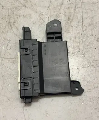Toyota Prius (XW50) Air conditioner control unit module 8865047350 2774006230