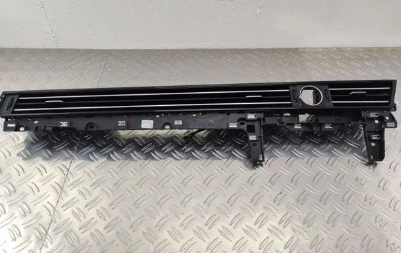 Volkswagen PASSAT B8 Dash center air vent grill 3G1858416