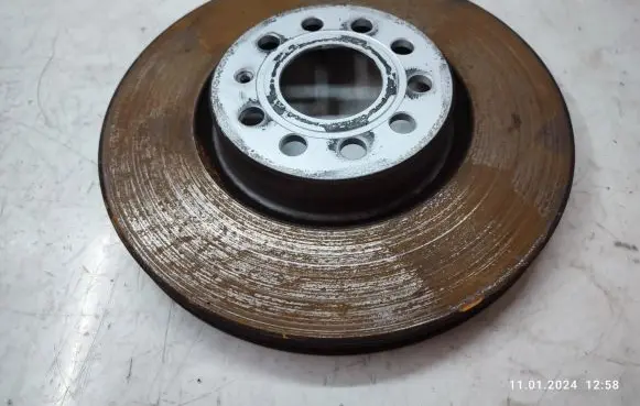 Volkswagen Tiguan Front brake disc