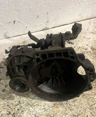 Volkswagen Golf I Manual 4 speed gearbox 