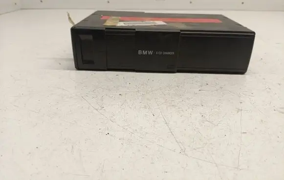 BMW 5 E39 CD/DVD changer 6913387