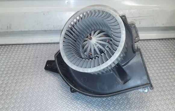 Volkswagen Polo IV 9N3 Heater fan/blower 6Q1819015G