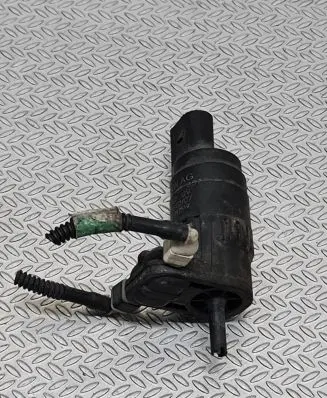 Audi A3 S3 8P Windscreen/windshield washer pump 1K6955651 4013519 02402704