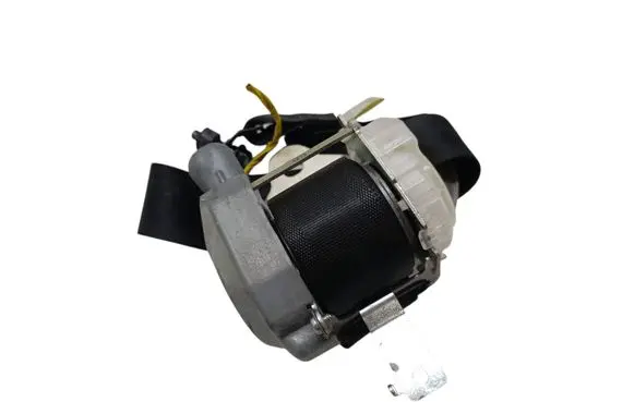 Hyundai i30 Front seatbelt 888102R900 7P2620P