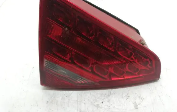 Audi A5 8T 8F Tailgate rear/tail lights 8T0945093A