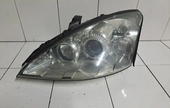 Ford Focus Headlight/headlamp 1EL24604501